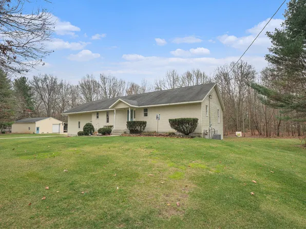 3121 Dangl Ct, Fruitport, MI 49415