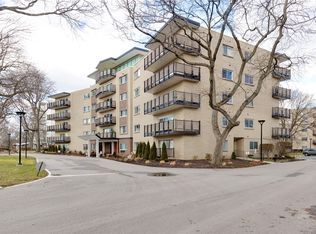 255 N Portage Path APT 108, Akron, OH 44303