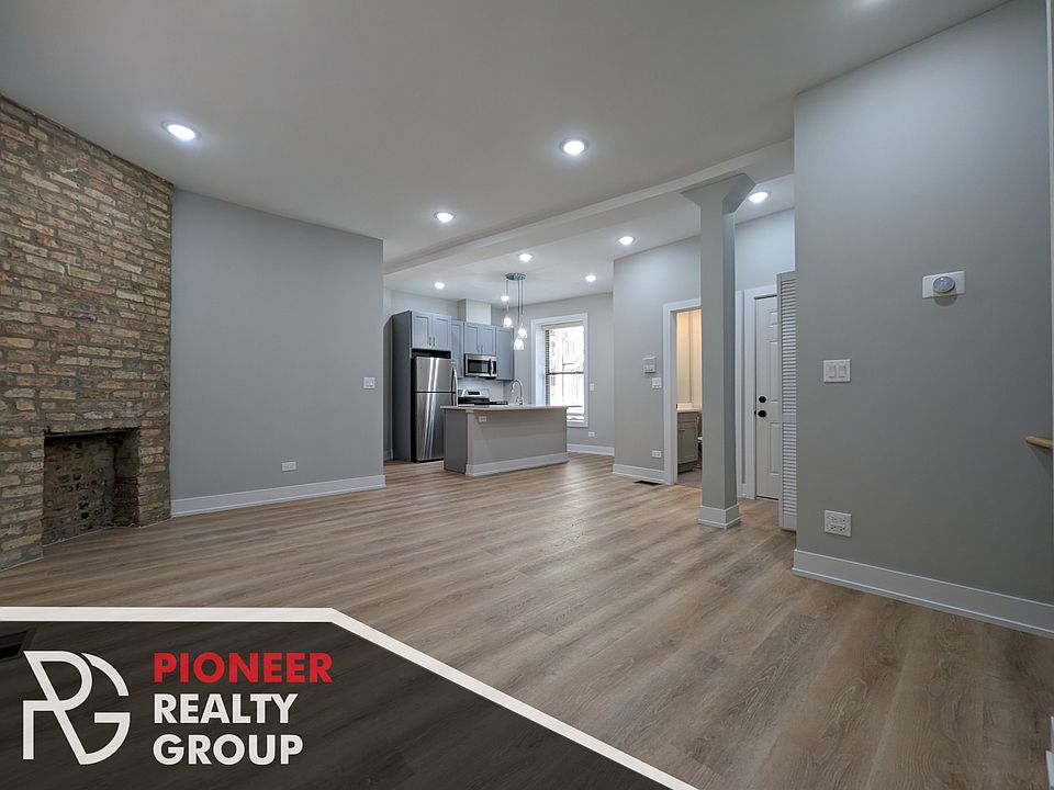 1st image of 440 W Belden Ave #428-17