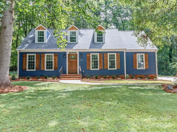 1825 Bobolink Ln, Charlotte, NC 28226