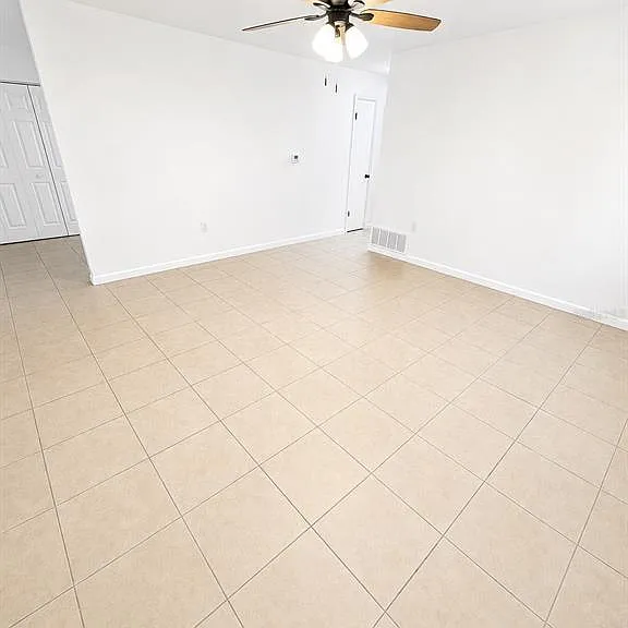 1712-1712 NE 71st Pl — Photo 3