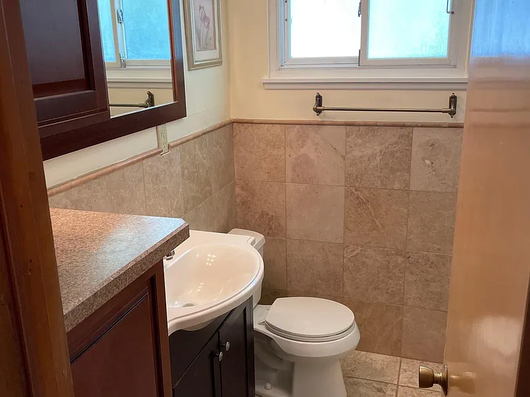 4993 Robinhood Dr — Photo 7
