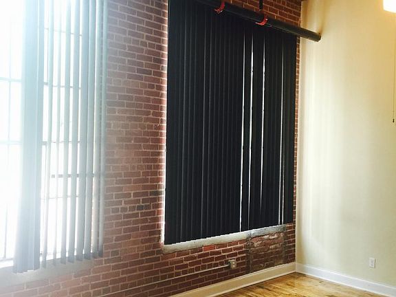 4th image of 2740 Fort Ave APT 201