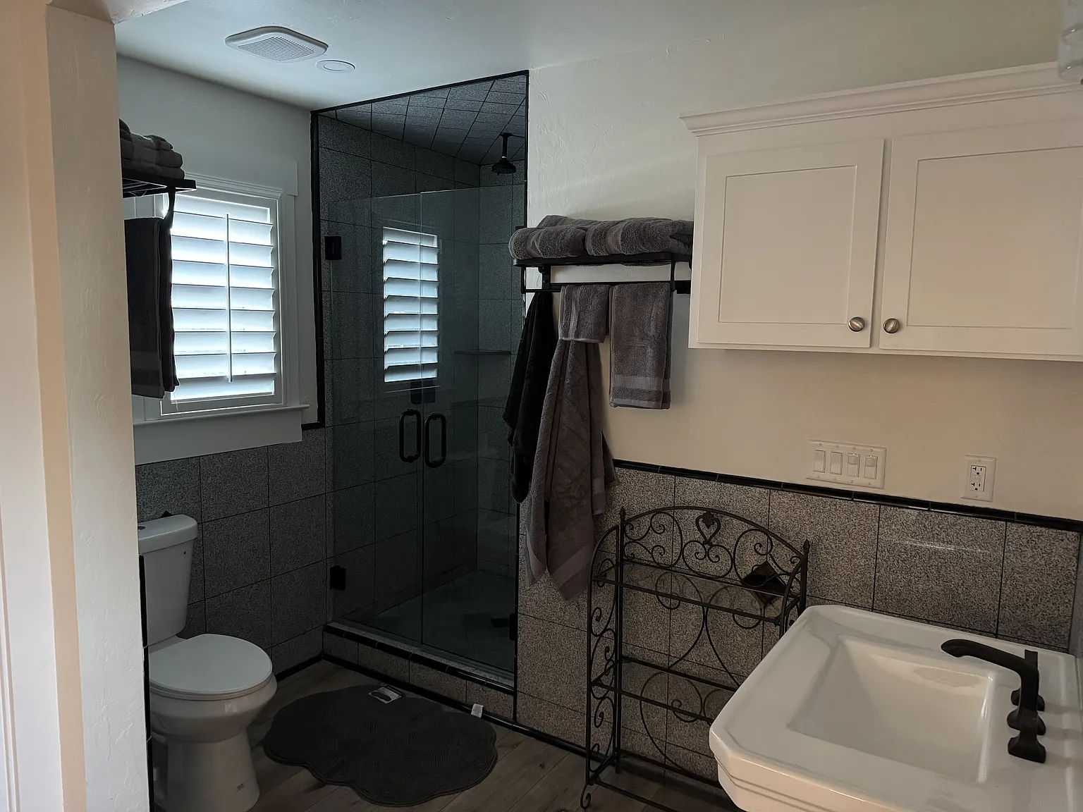 848 3rd St B - 1 — Photo 3