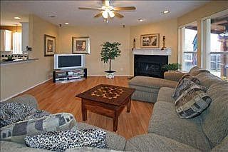 4th image of 5820 Stratford Ln