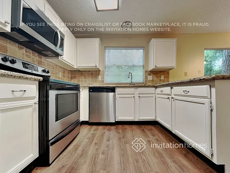 11 Brentwood Oaks Ct — Photo 9