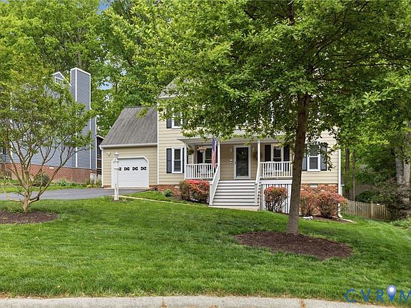 3rd image of 5406 Standing Oak Rd