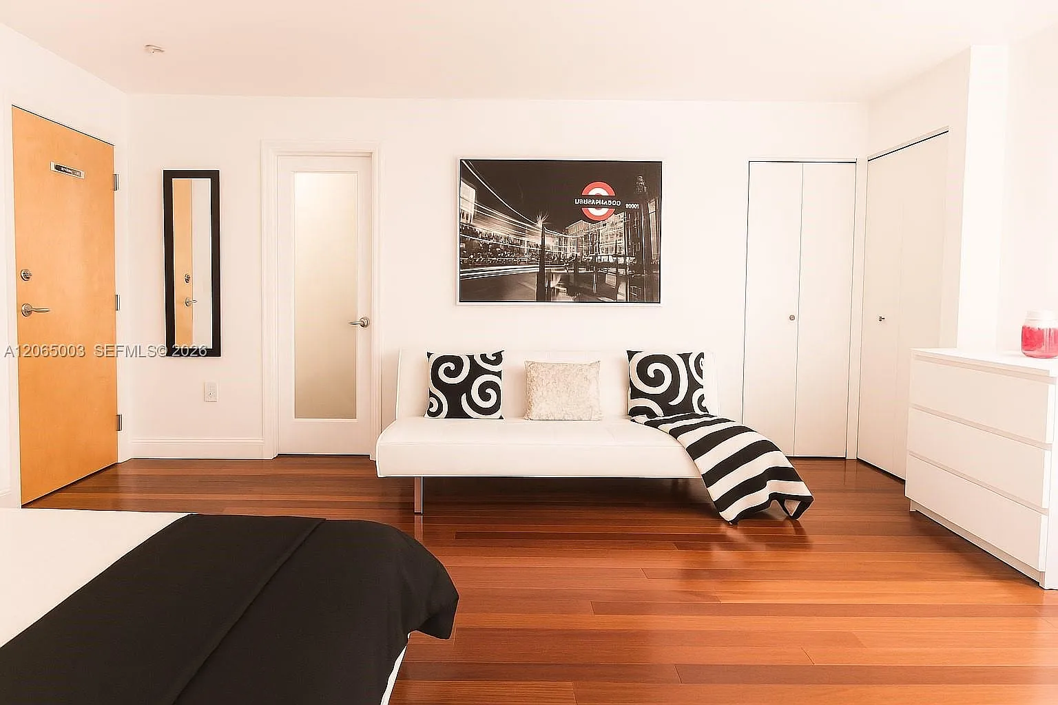 South Beach Hudson Condo — Photo 4