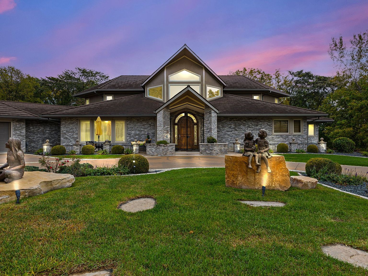 3602 SW Golfview Cir