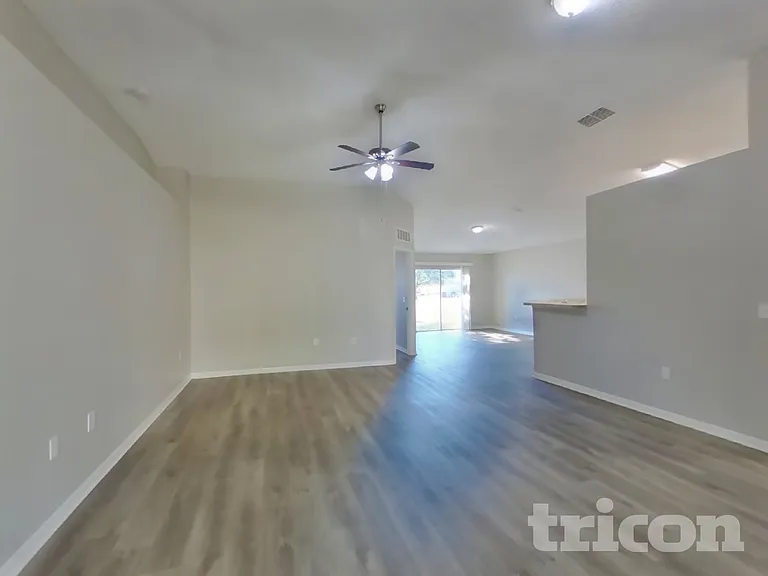 4138 Clearbrook Cove Rd — Photo 3