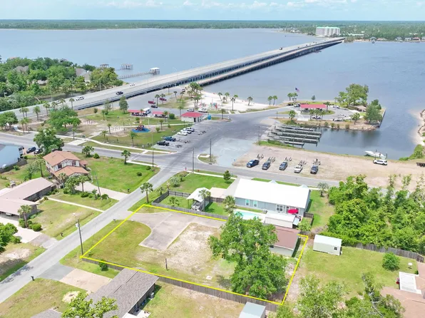 307 Michigan Ave, Lynn Haven, FL 32444