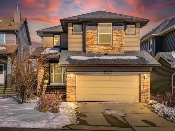 32 S Evanspark Cir NW, Calgary, AB T3P 0B3