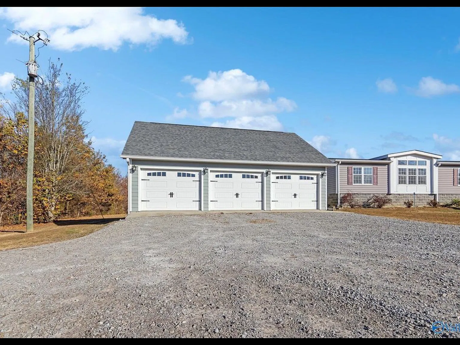 4 bed, 2983 sqft, $1,800 — Photo 2