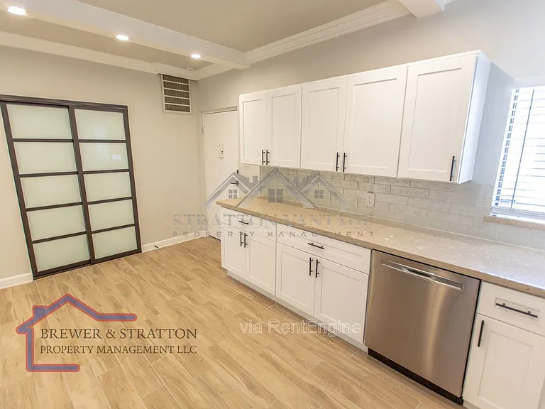 351 E Thomas Rd #D305 — Photo 6