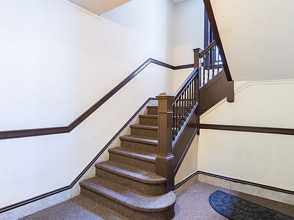 3rd image of 1564 Commonwealth Ave APT 16