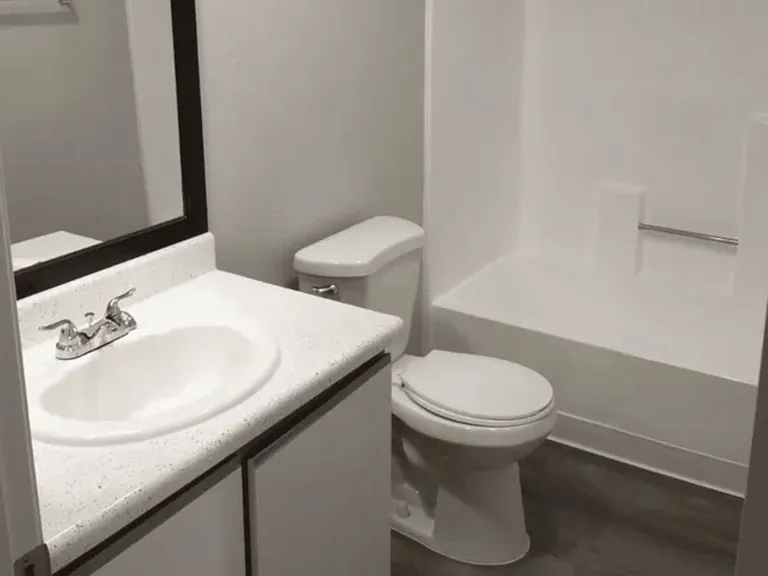 Quail Ridge Apartments — Photo 11