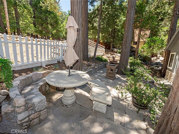 3rd image of 23914 Wildwood Ln