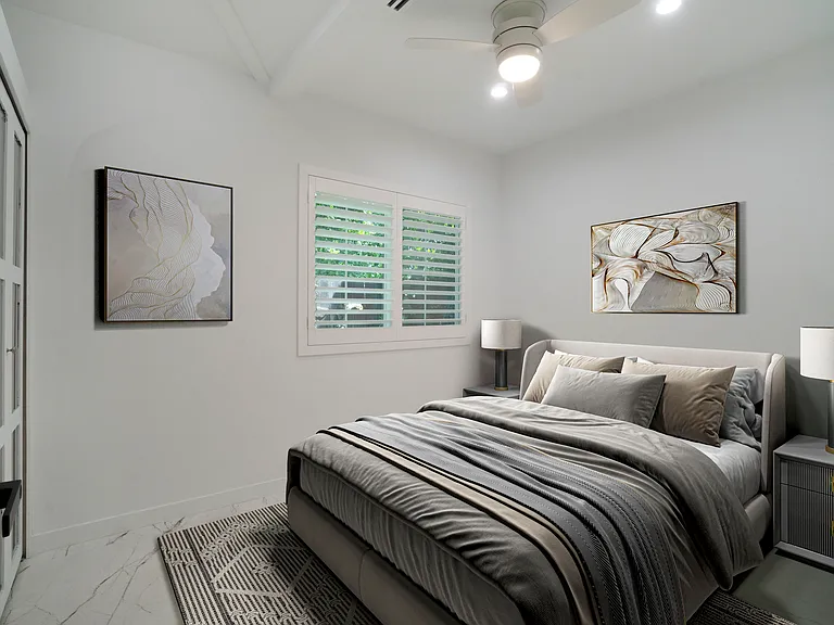 4230 Van Nuys Blvd — Photo 6