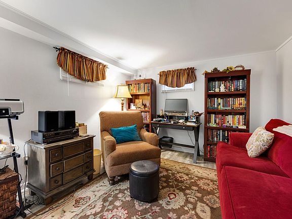 5th image of 23375 Four Seasons Dr
