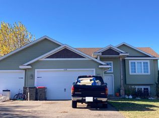 1039 Taft St S, Cambridge, MN 55008