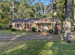 211 W Lakeview Dr, Clinton, MS 39056