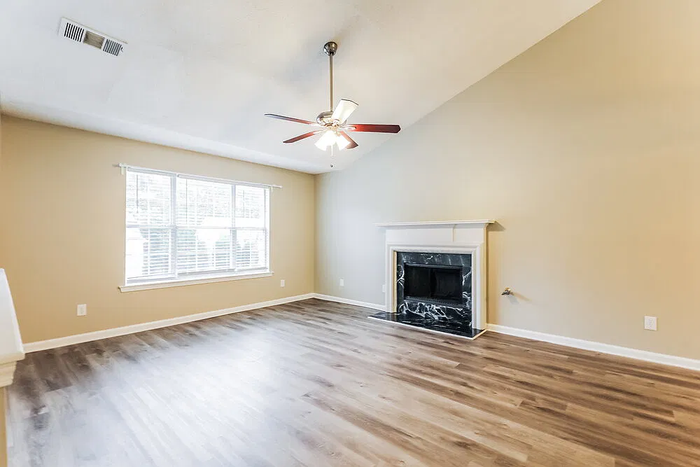 4 bed, 3.0 bath, 1994 sqft, $2,750 — Photo 4
