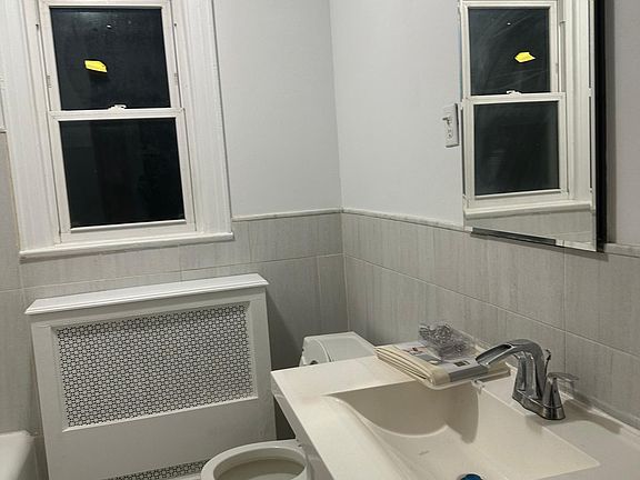 4th image of 165 Sedgwick Ave Floor 2