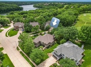 10280 S Northlake Ave, Olathe, KS 66061