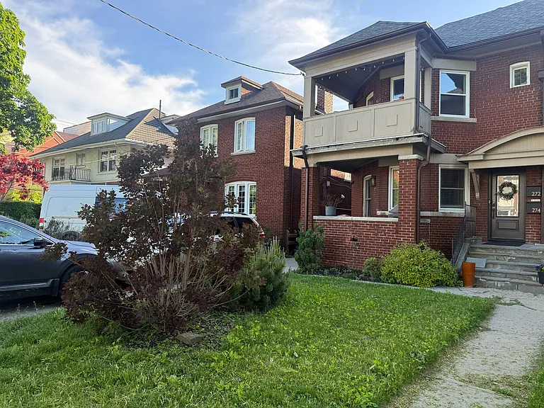 272 High Park Ave — Photo 14