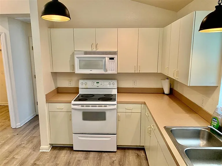 8310 Delk Ave — Photo 12