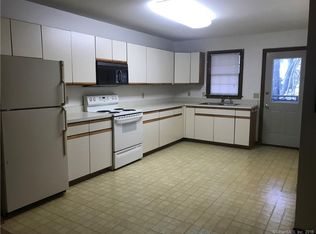 244 E Main St APT E, Middletown, CT 06457