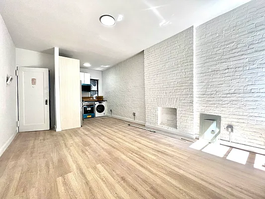 Rented by Nolita Group | media 8