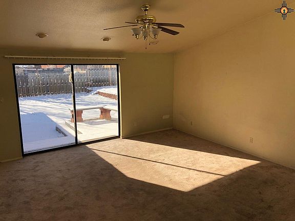 3rd image of 1404 Red Rock Dr