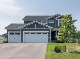 1491 Summit Ct, Stillwater, MN 55082