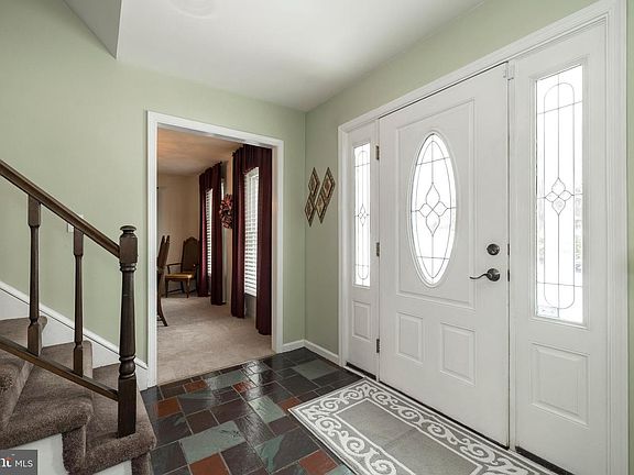3rd image of 626 Pancoast Ln