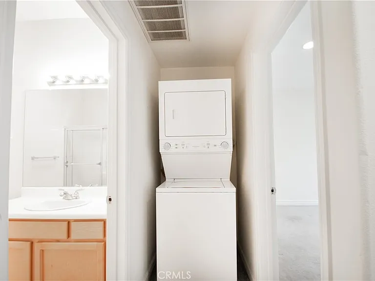 3662 Clarington Ave #3 — Photo 16