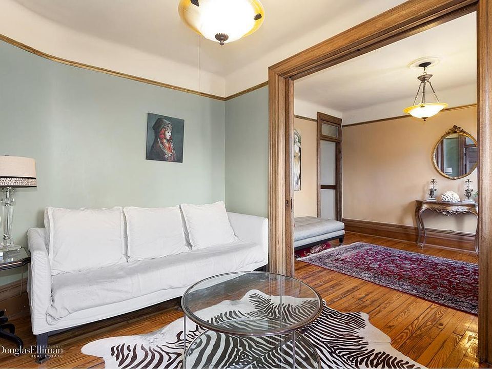 1st image of 25 Charles St APT 4B