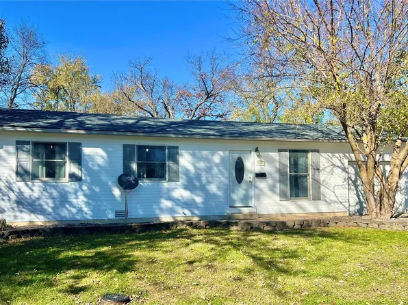 617 Maple St, Montgomery City, MO 63361