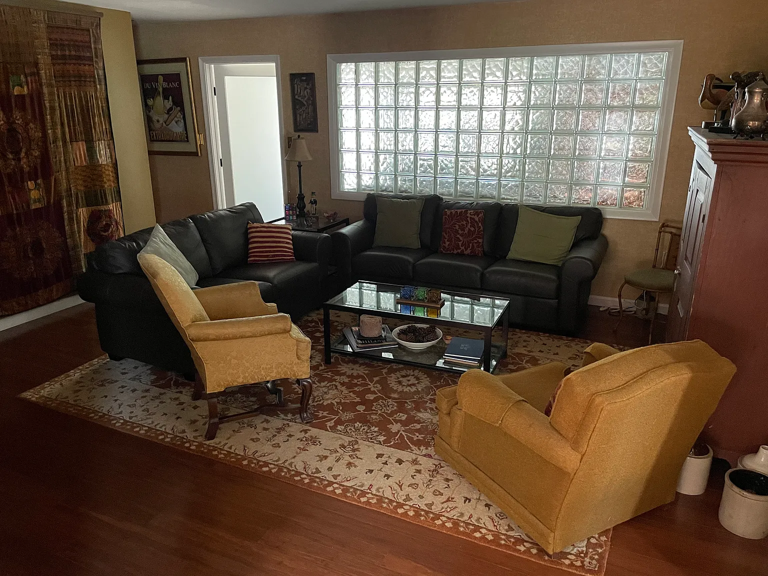 3 bed, 2500 sqft, $950 — Photo 4