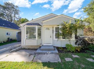 6031 Rutherford Ave, East Lansing, MI 48823