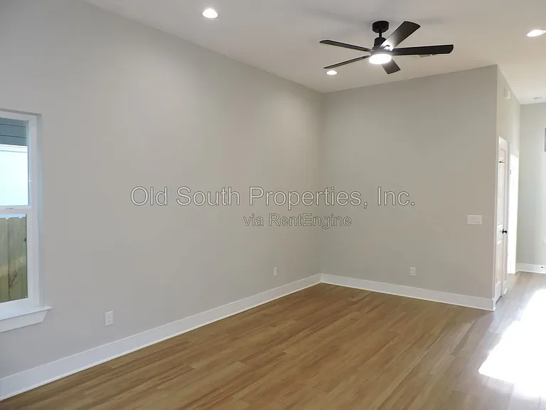 706 N F St #B — Photo 7
