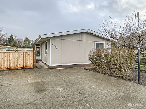 2nd image of 2505 S 371st Street #37