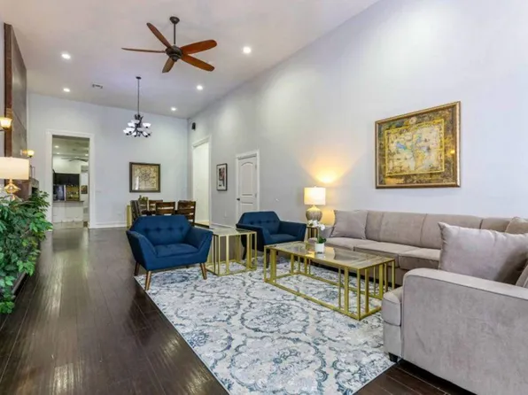 1721 Robert C Blakes Sr Dr, New Orleans, LA