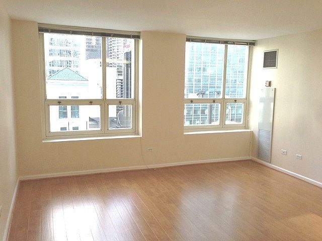 2nd image of 345 N La Salle Dr APT 1704