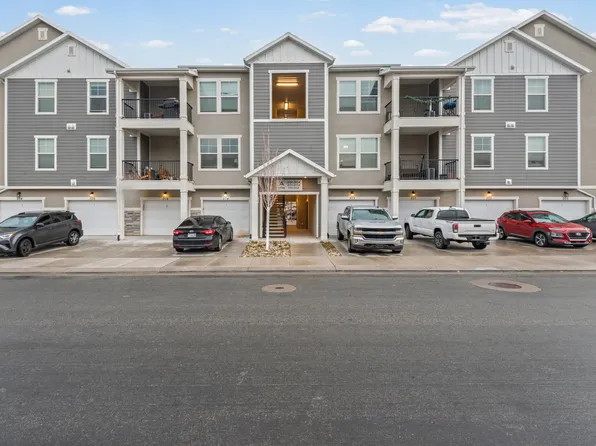1776 W Newcastle Ln #201, Saratoga Springs, UT 84045