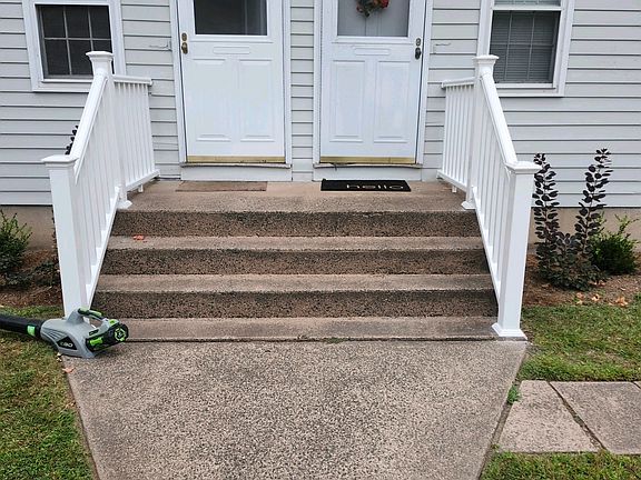 2nd image of 60 Water St