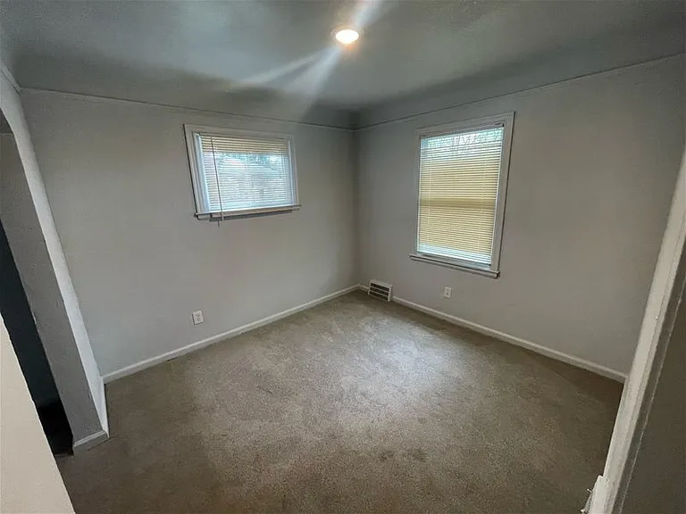 12651 Kelly Rd — Photo 4