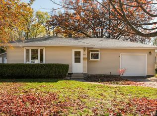 908 Vienna Blvd, Dekalb, IL 60115