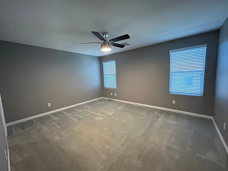 9841 Colenso Ct — Photo 11