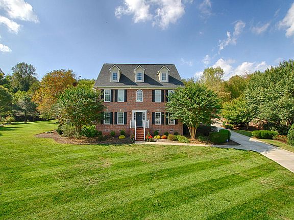 3rd image of 1505 Firewood Ln